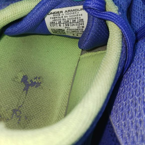 Under Armour Girls Street Precision Size 6.5Y  Purple Running Shoes - Picture 5 of 7